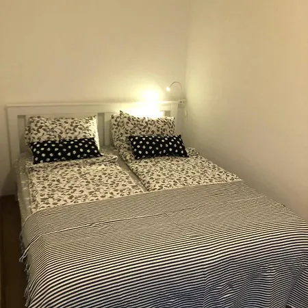 99 Muses Apartment *